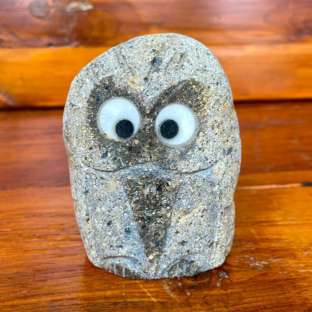 🐦 Stone Age Creations Boulder  “Angry Bird” Statue